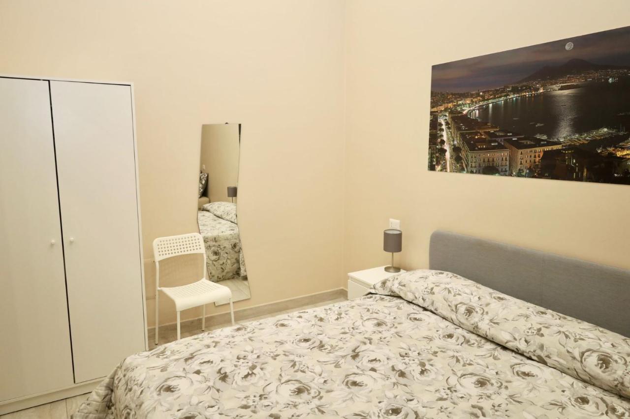 Bed and Breakfast Casa Cavaliere Neapel Exterior foto