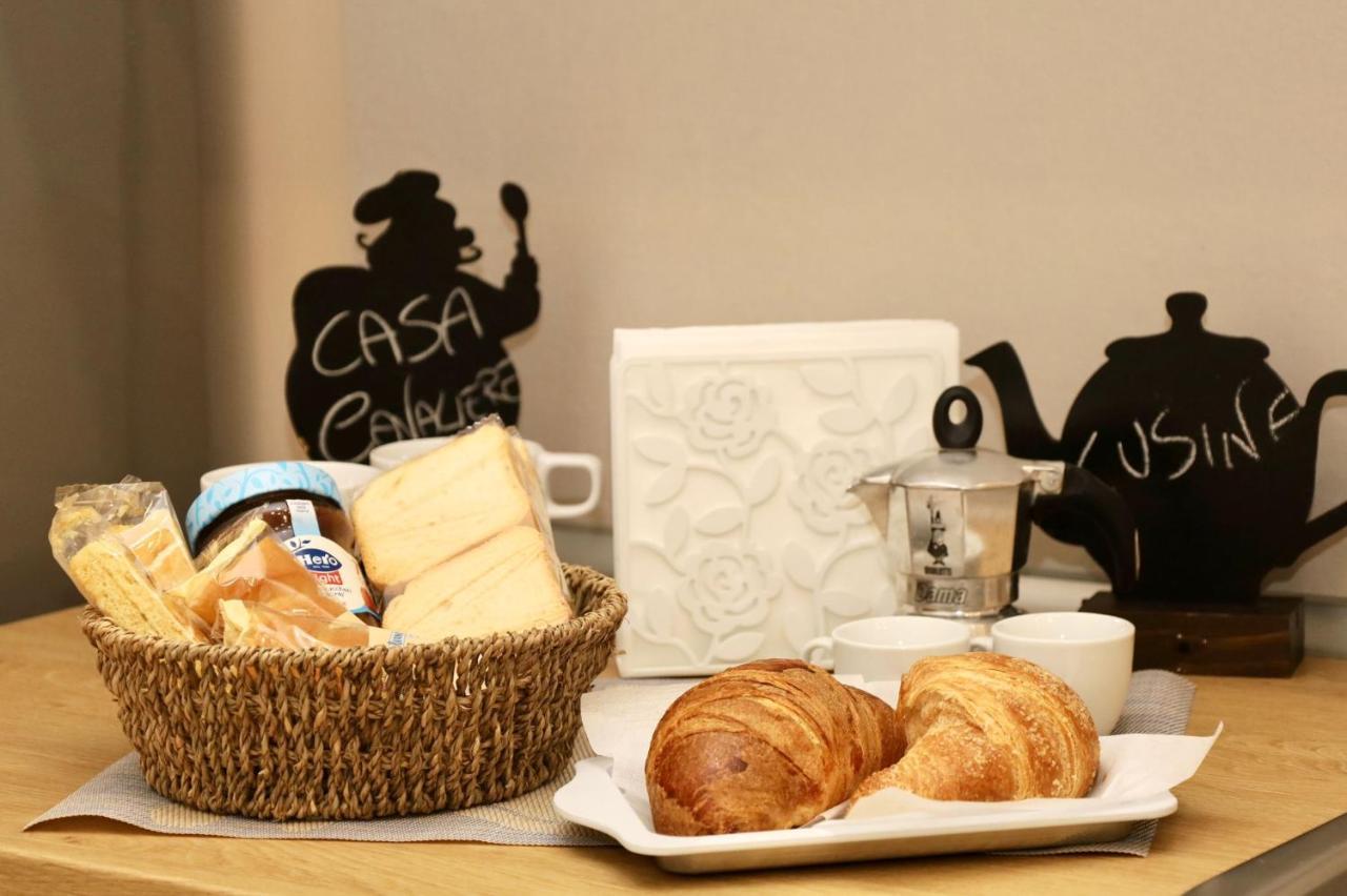 Bed and Breakfast Casa Cavaliere Neapel Exterior foto